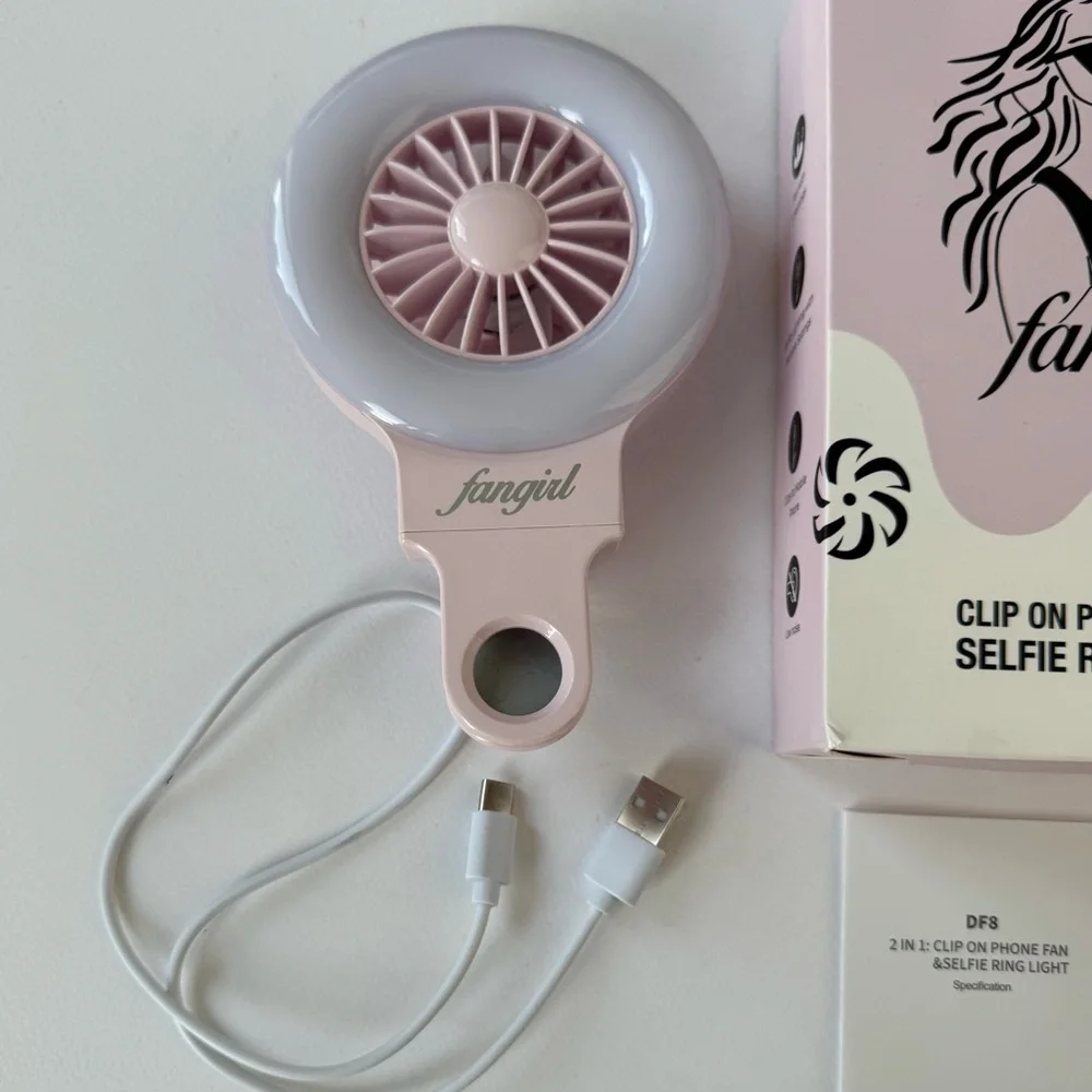 Clip On Phone LED Selfie Ring Light with Fan. Like New Condition. FANGIRL Brand